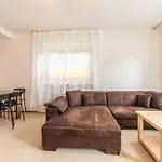 アパート Monteurwohnung I 6 Personen I 3 Schlafzimmer