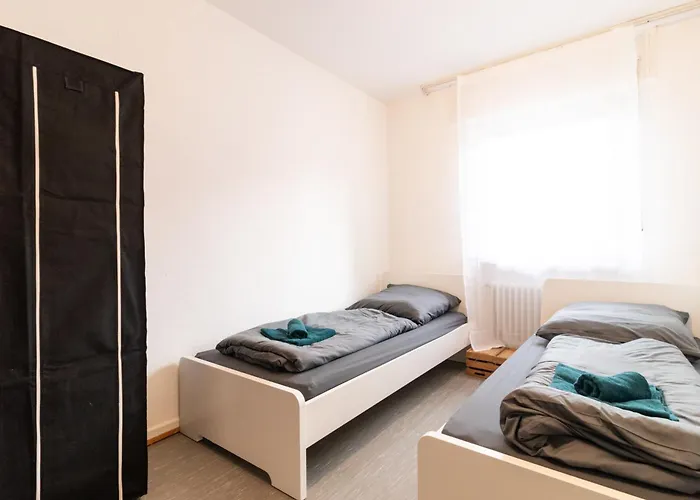 Διαμέρισμα Monteurwohnung I 6 Personen I 3 Schlafzimmer *